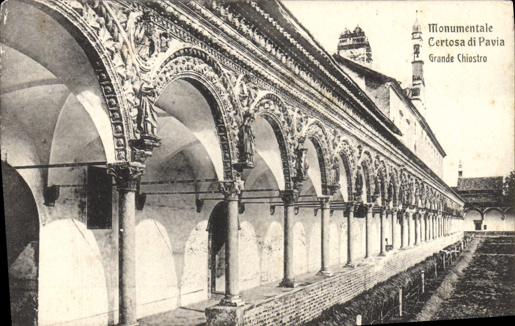 VINTAGE POSTCARD Monumental Certosa di Pavia Large Chiostro