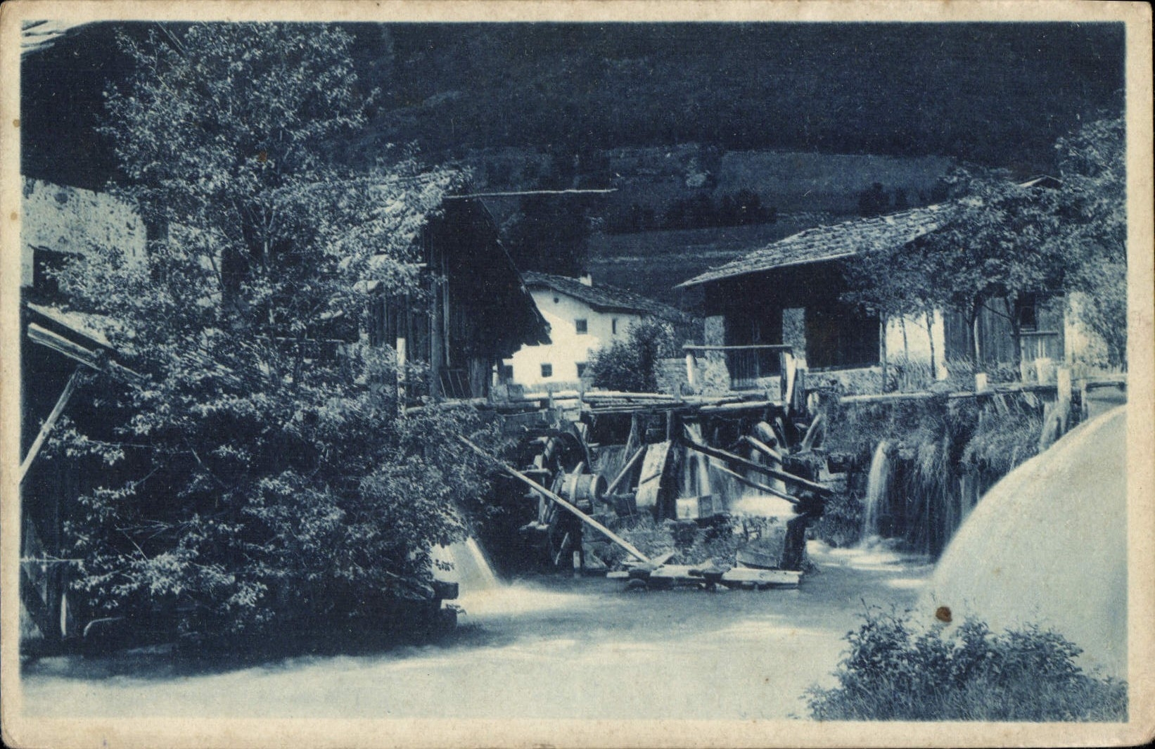 VINTAGE POSTCARD Italian Village
