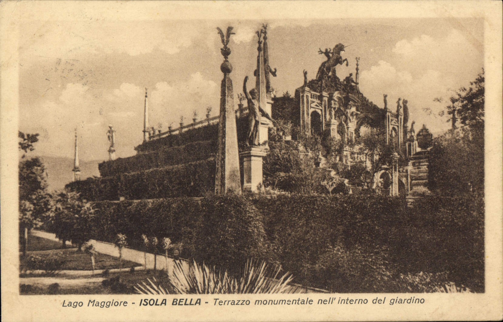CPA Lago Maggiore Isola Bella Terrazzo Monumentale nell interno del giardino