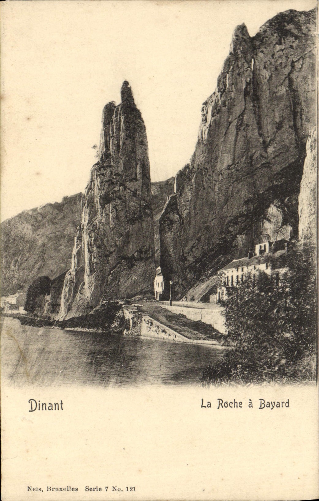 VINTAGE POSTCARD Dining the Rock has Bayard
