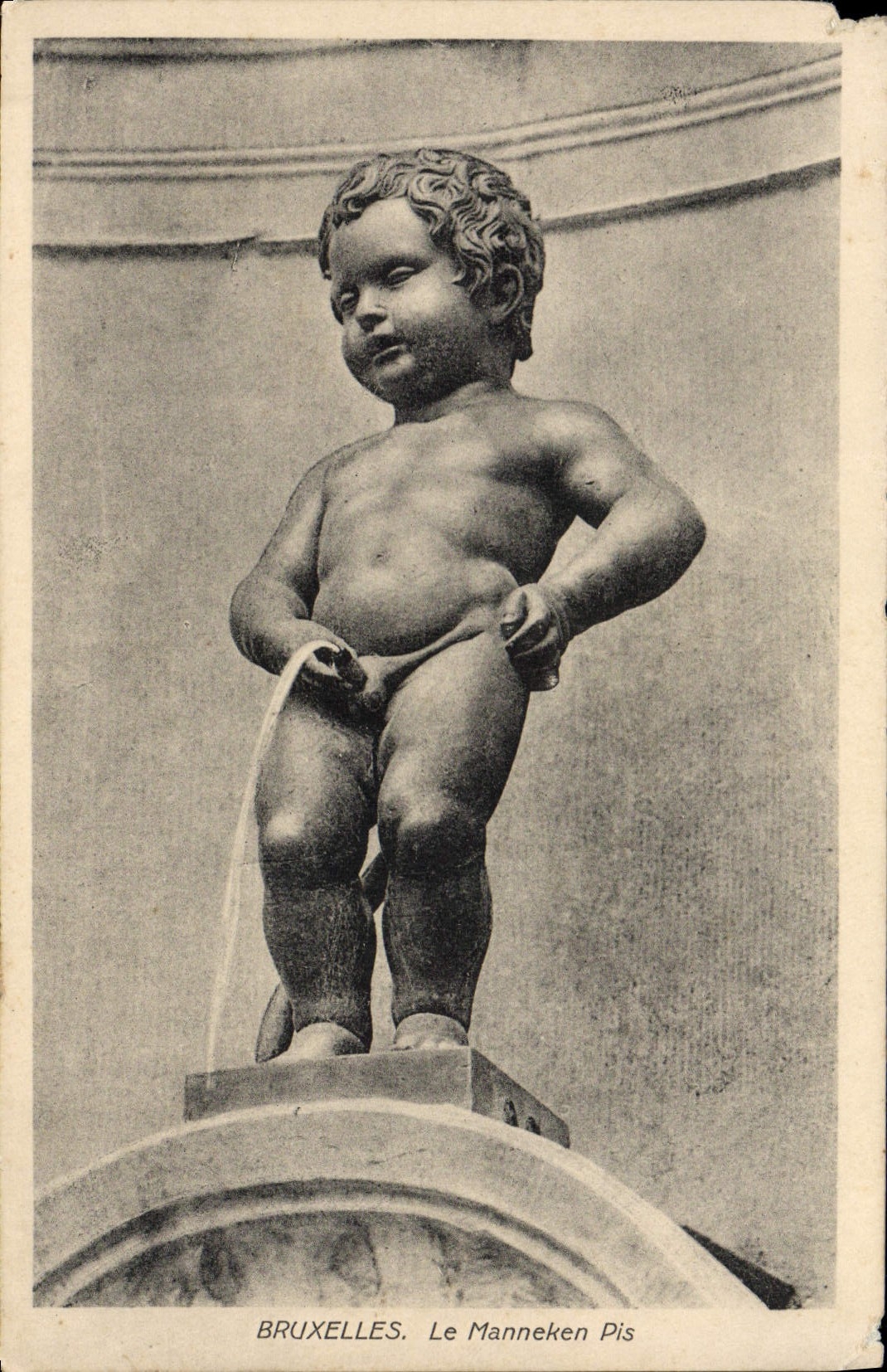 CPA Bruxelles Le Manneken Pis