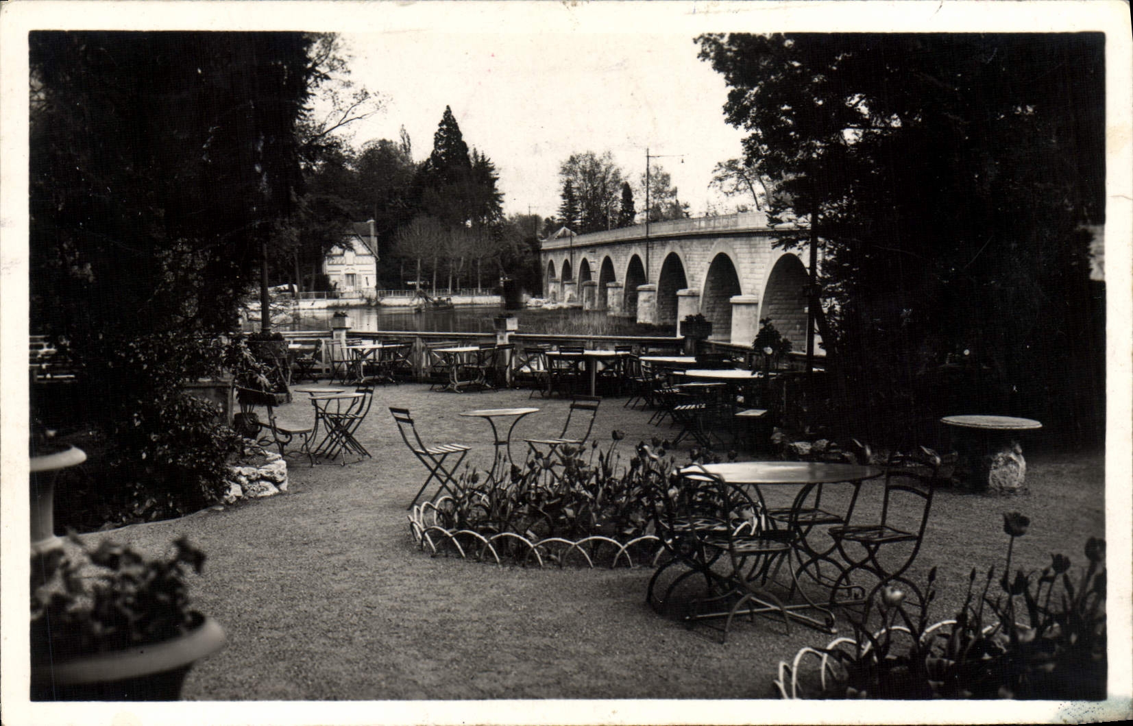 VINTAGE POSTCARD Olivet Shoed It Restaurant Dance hall Eldorado and the bridge on Loiret