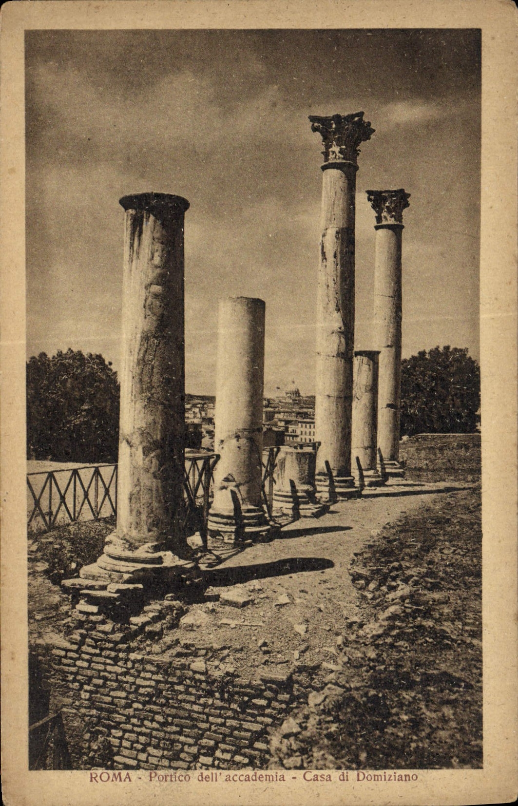 La academia del pórtico LED de Roma de la POSTAL de la VENDIMIA puso a di Domiziano