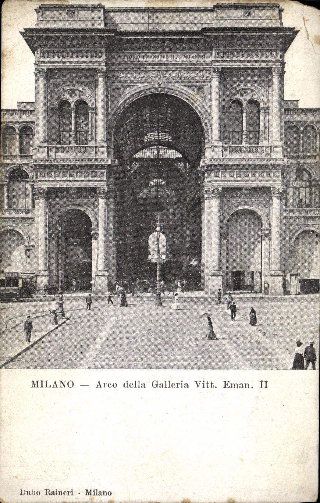 VINTAGE POSTCARD Milano Arco della Galleria Vitt Eman II