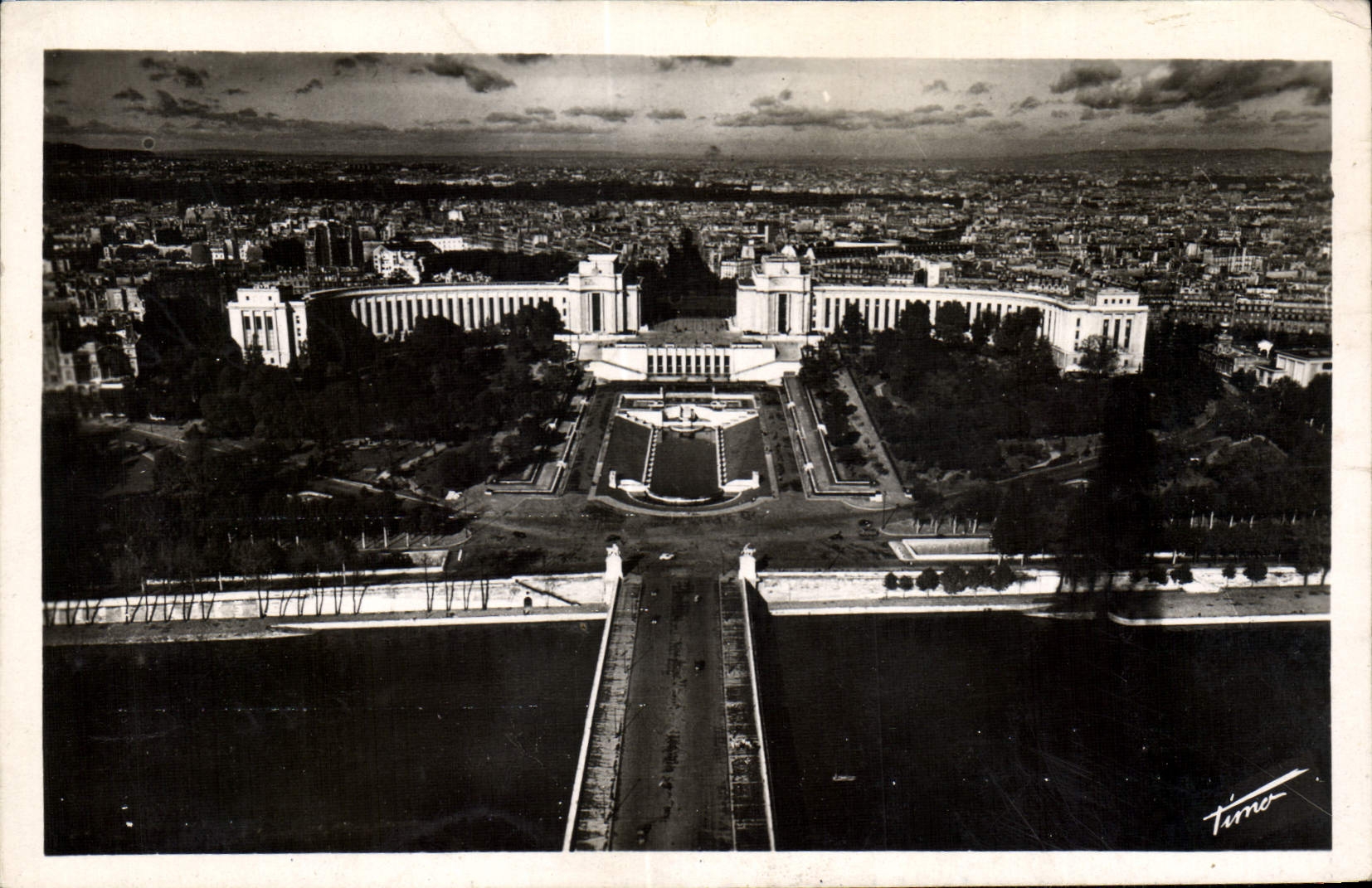 CPM Paris Le Palais de Chaillot