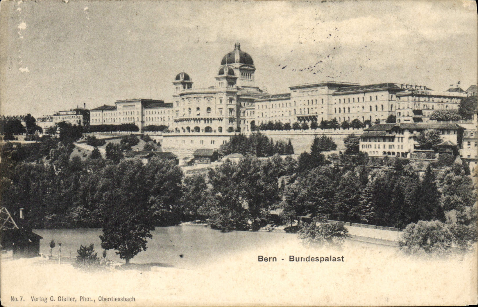 VINTAGE POSTCARD Bern Bundespalast