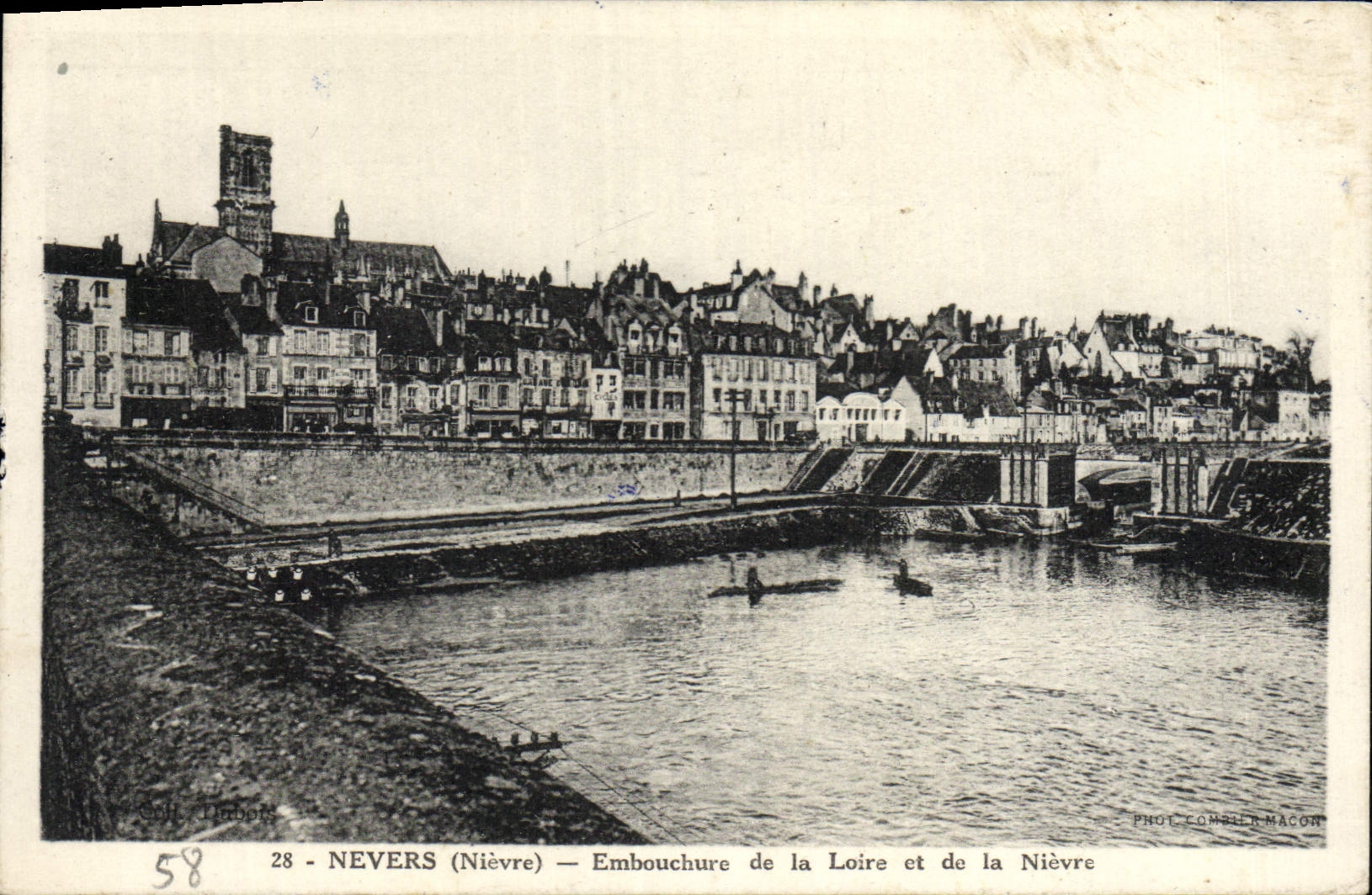 Boca de Nevers de la POSTAL de la VENDIMIA del Loire y del Nievre