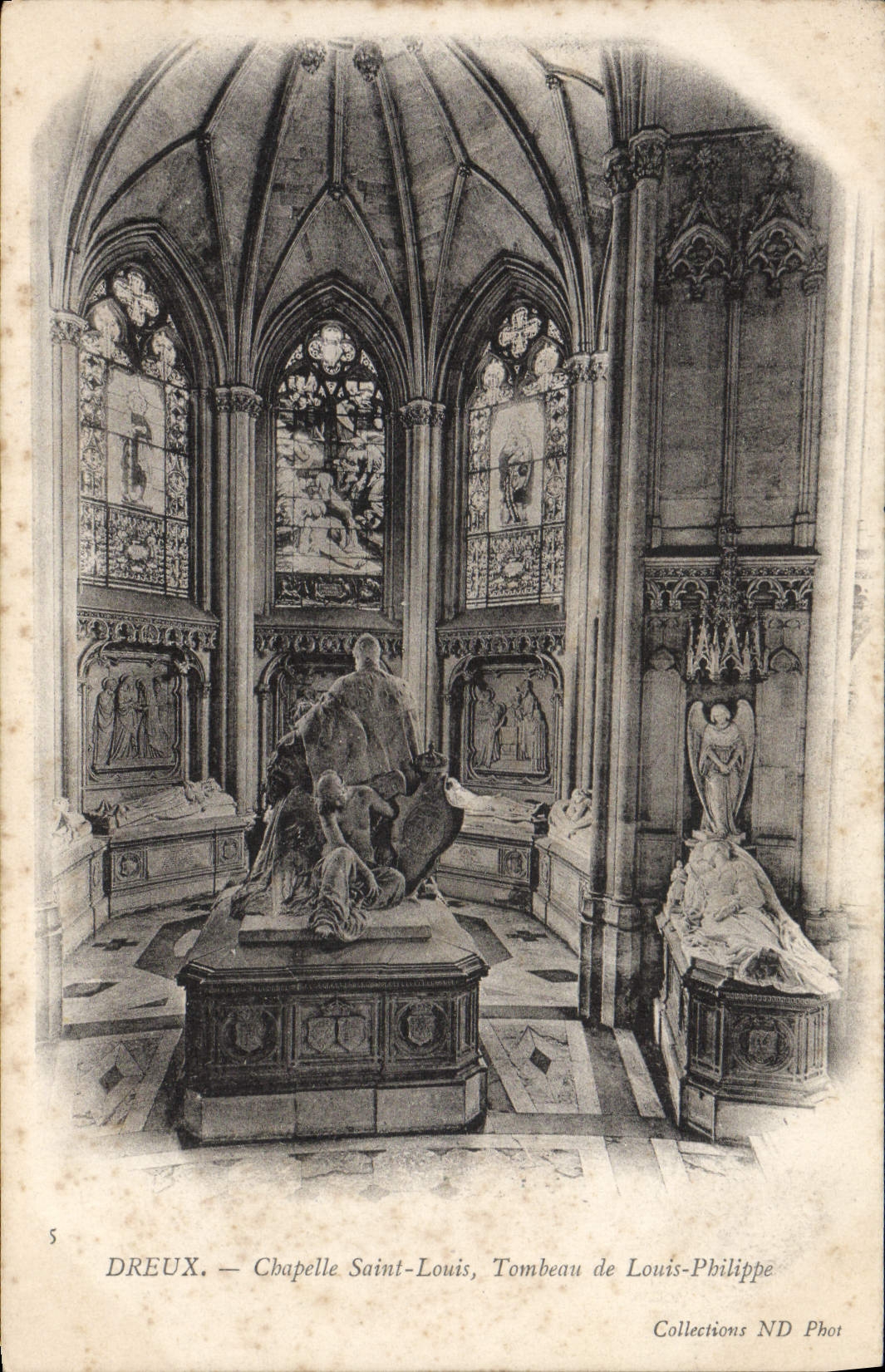 CPA Dreux Chapelle Saint Louis Tombeau de Louis Philippe
