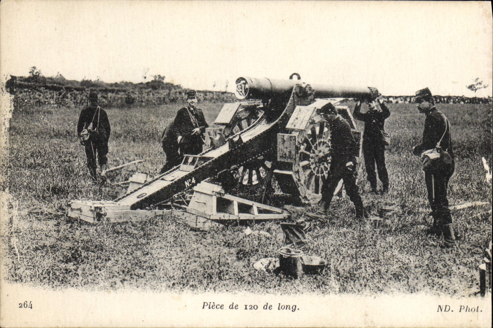 CPA Piece de 120 de Long Militaria