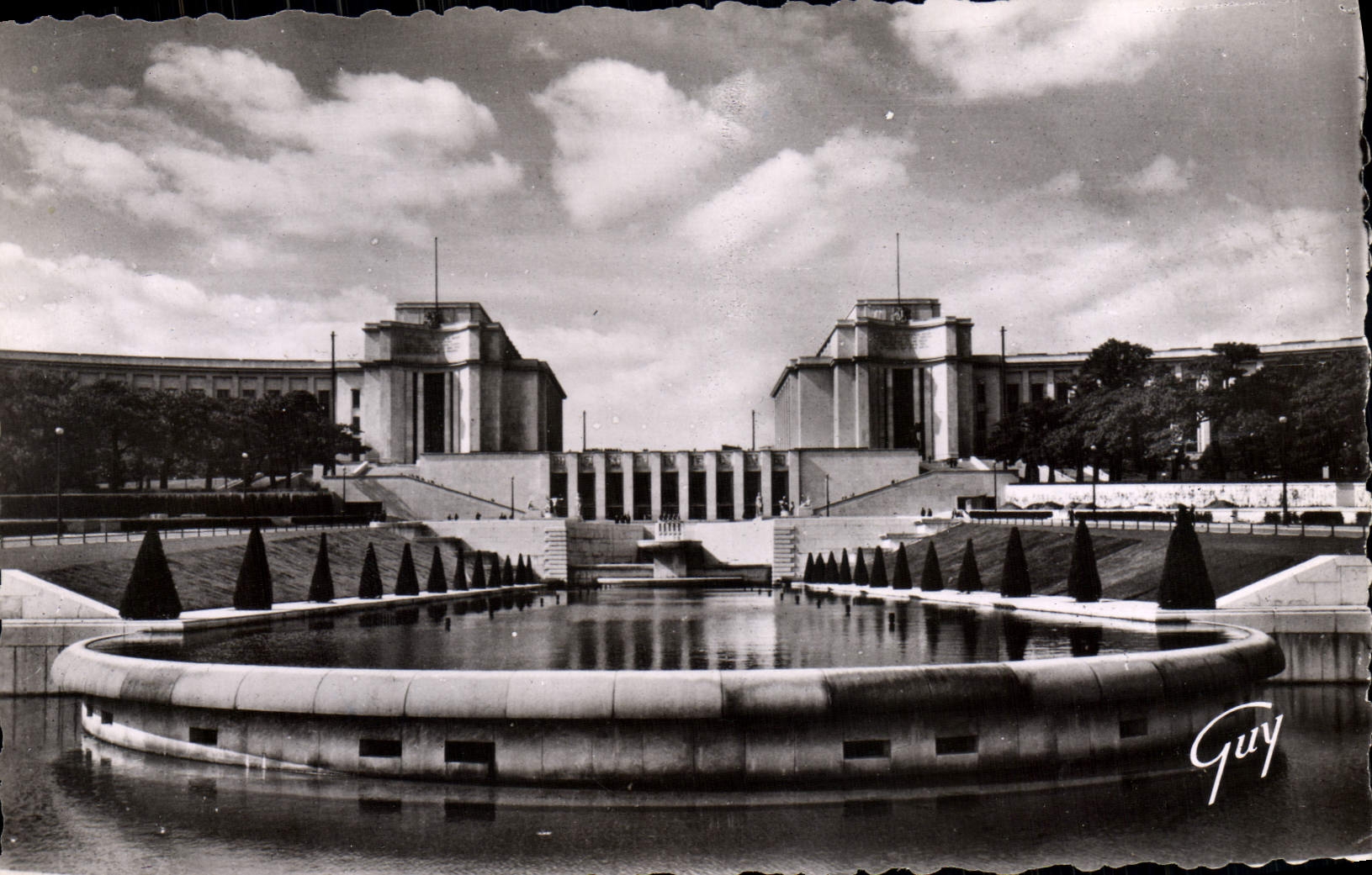 CPM Paris Et Ses Mervelles Le palais de Chaillot vu des jardins