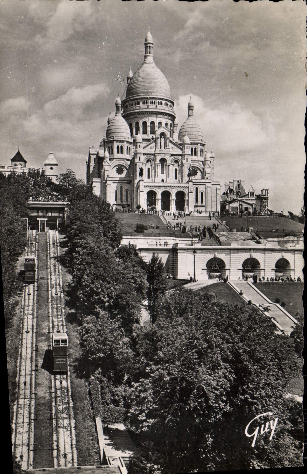 CPM Paris et ses Merveilles Basilique du Sacre Coeur de Montmartre et le funiculaire