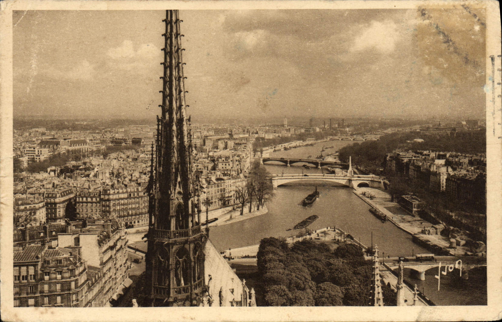CPA Paris En Flanant Vue panoramique prise des tours de Notre Dame 