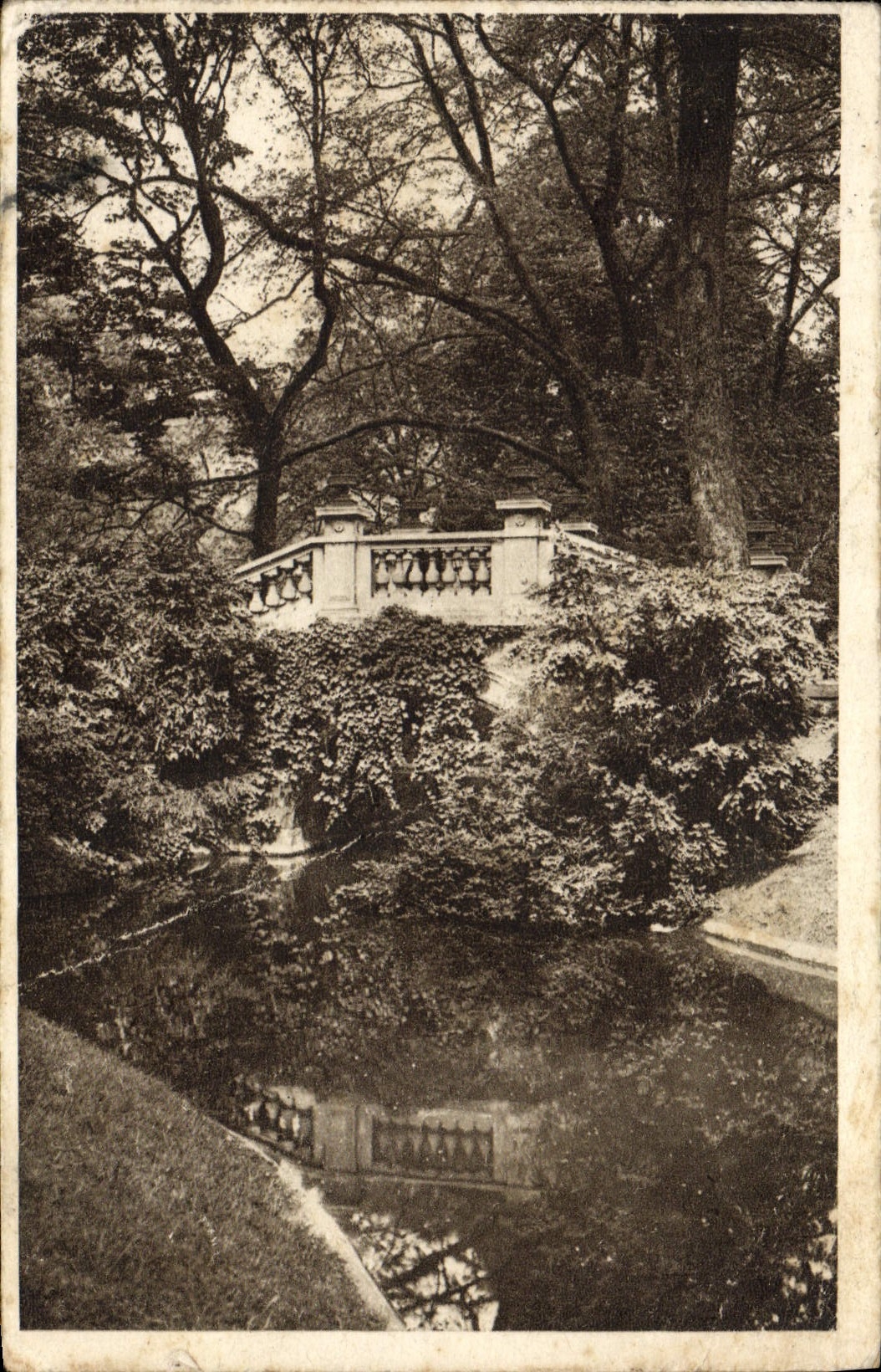 CPA Paris Parc Monceau 