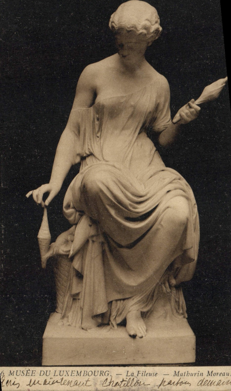 CPA Musee du Luxembourg La Fileuse Mathruin Moreau