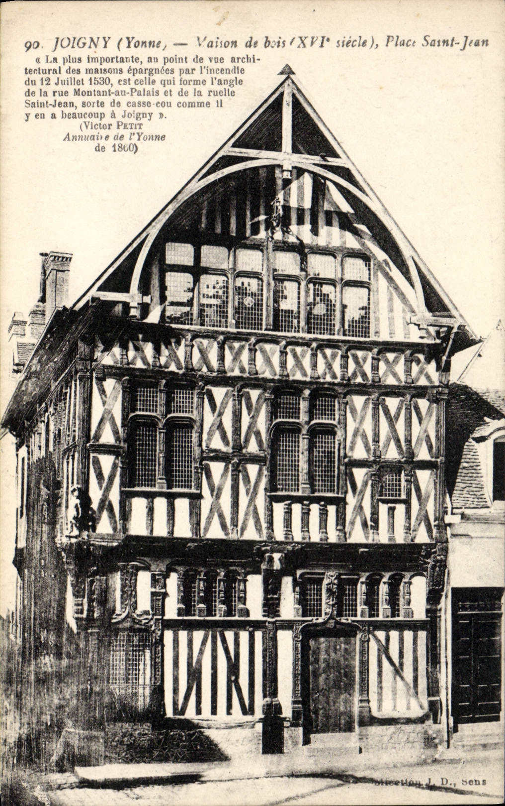 CPA Joigny Place Maison de Bois Saint Jean
