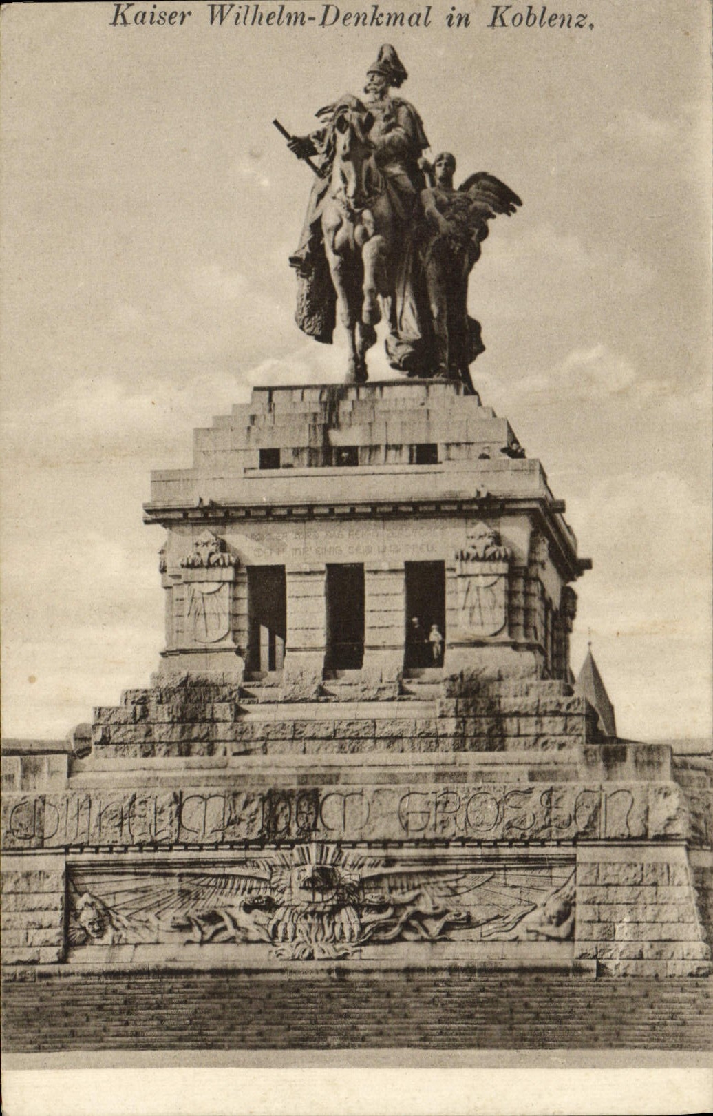 VINTAGE POSTCARD Kaiser Wilhelm Denkmal in Koblenz