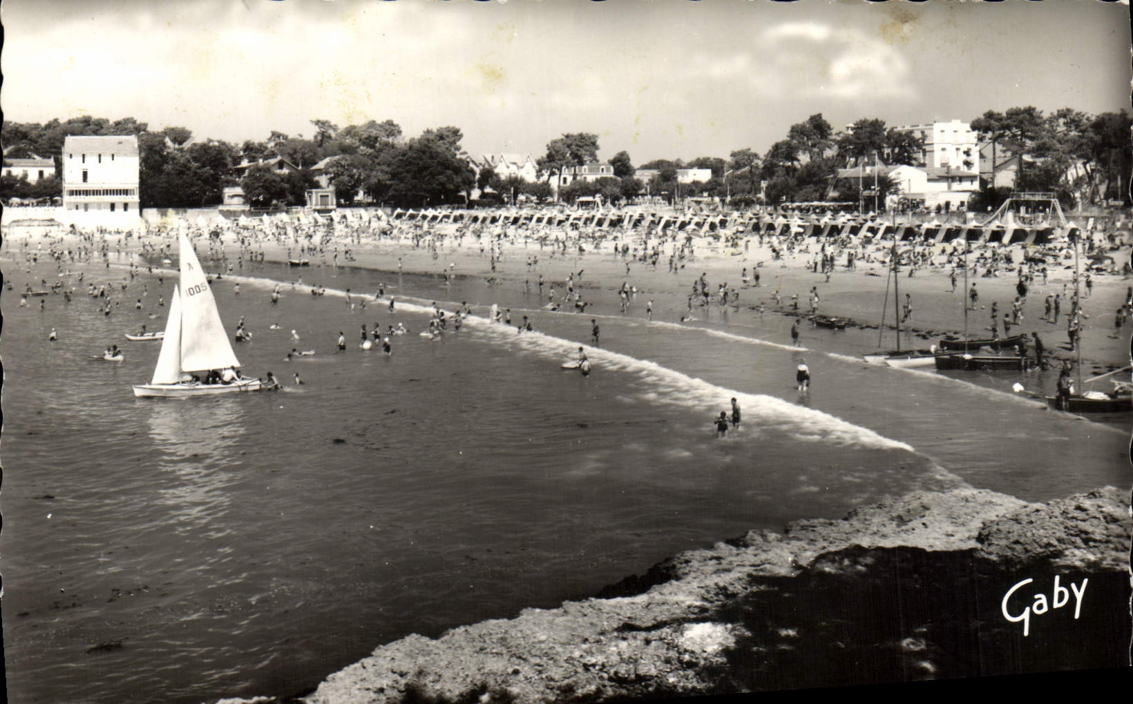 MODERN CARD St Palate on Sea the Beach