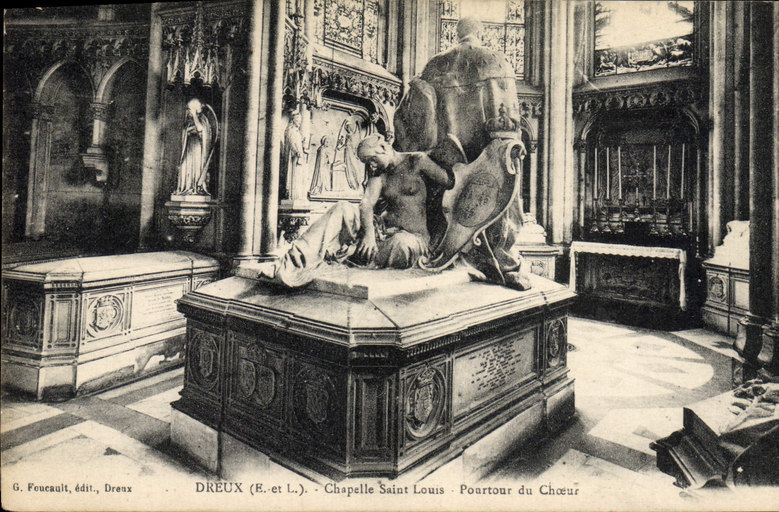 CPA Dreux Chapelle Saint Louis Pourtour du choeur