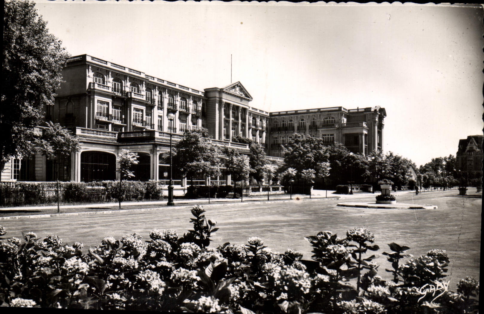 MODERN CARD Touquet Paris Beach the Hermitage