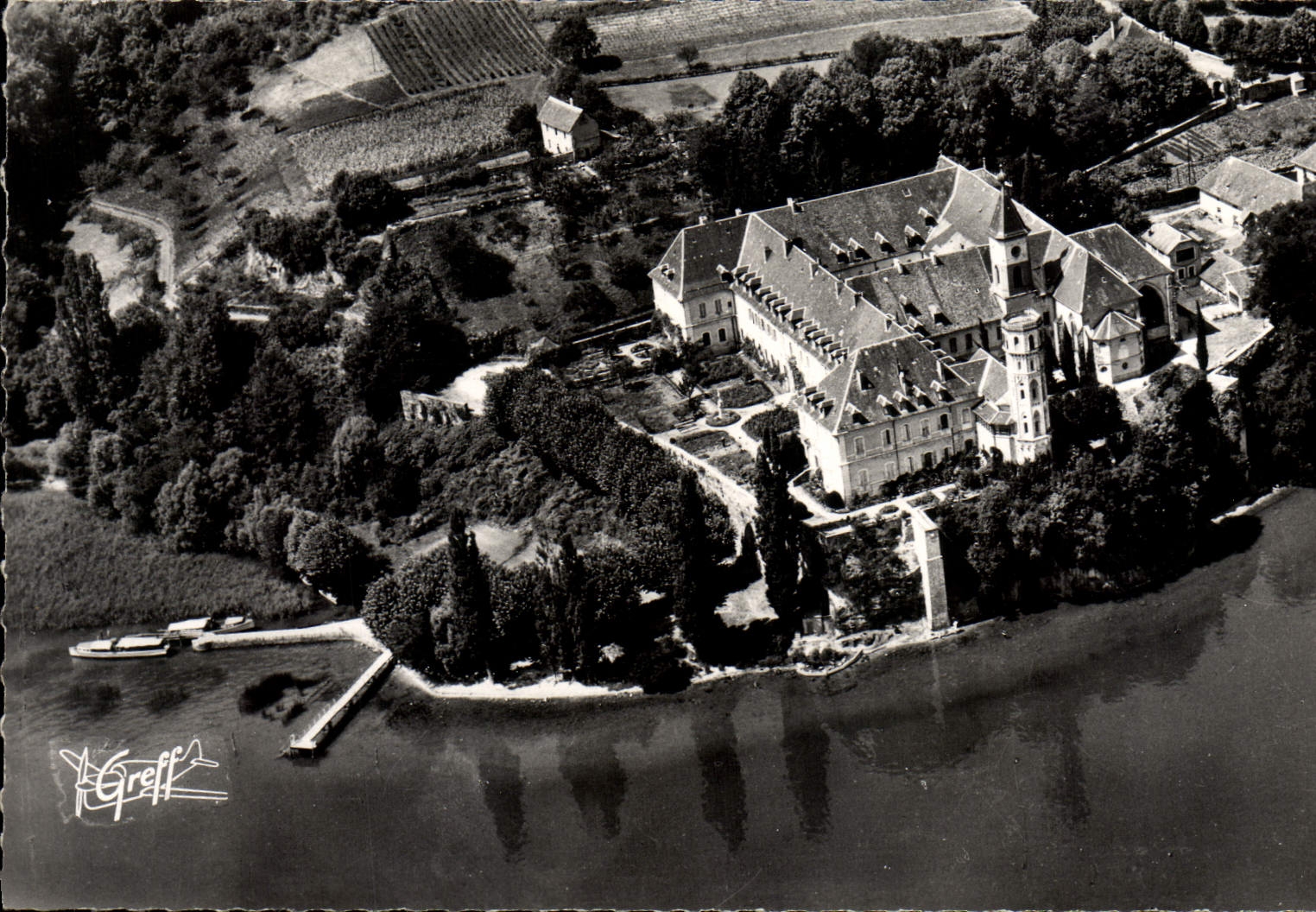 CPM Aix Les Bains Labbaye D'Hautecombe Vue Aerienne