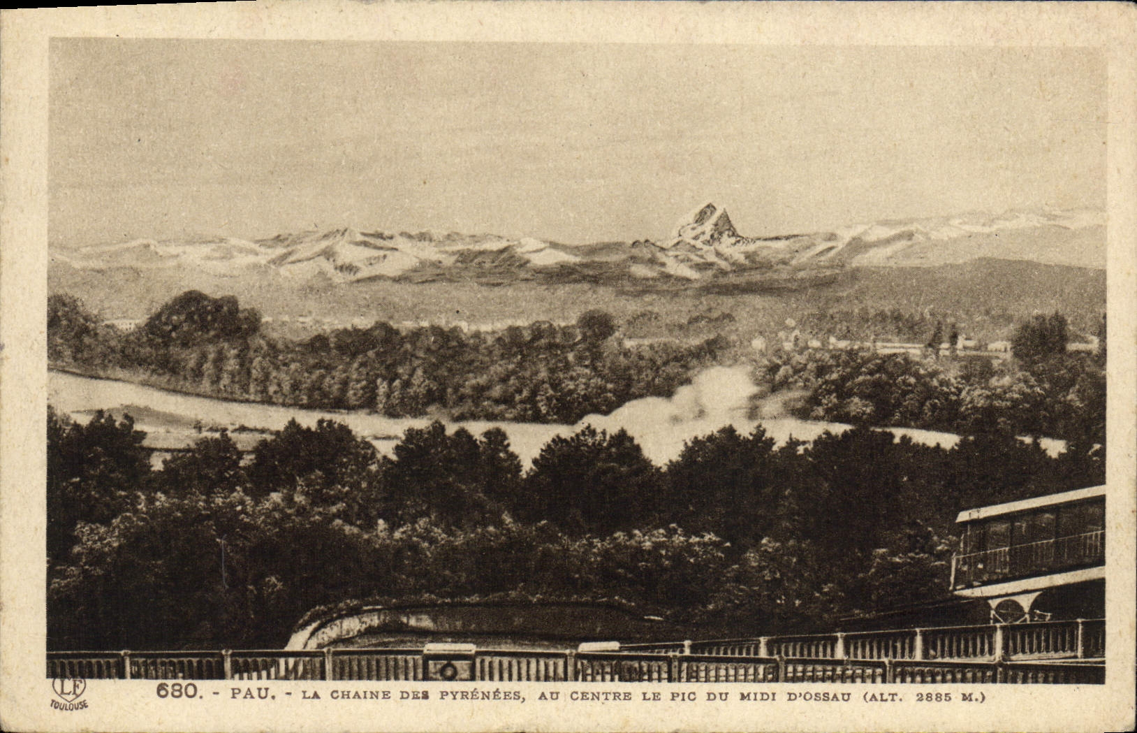 VINTAGE POSTCARD Pau the Chain Of Pyrenes In the center the Peak of the South of Ossau