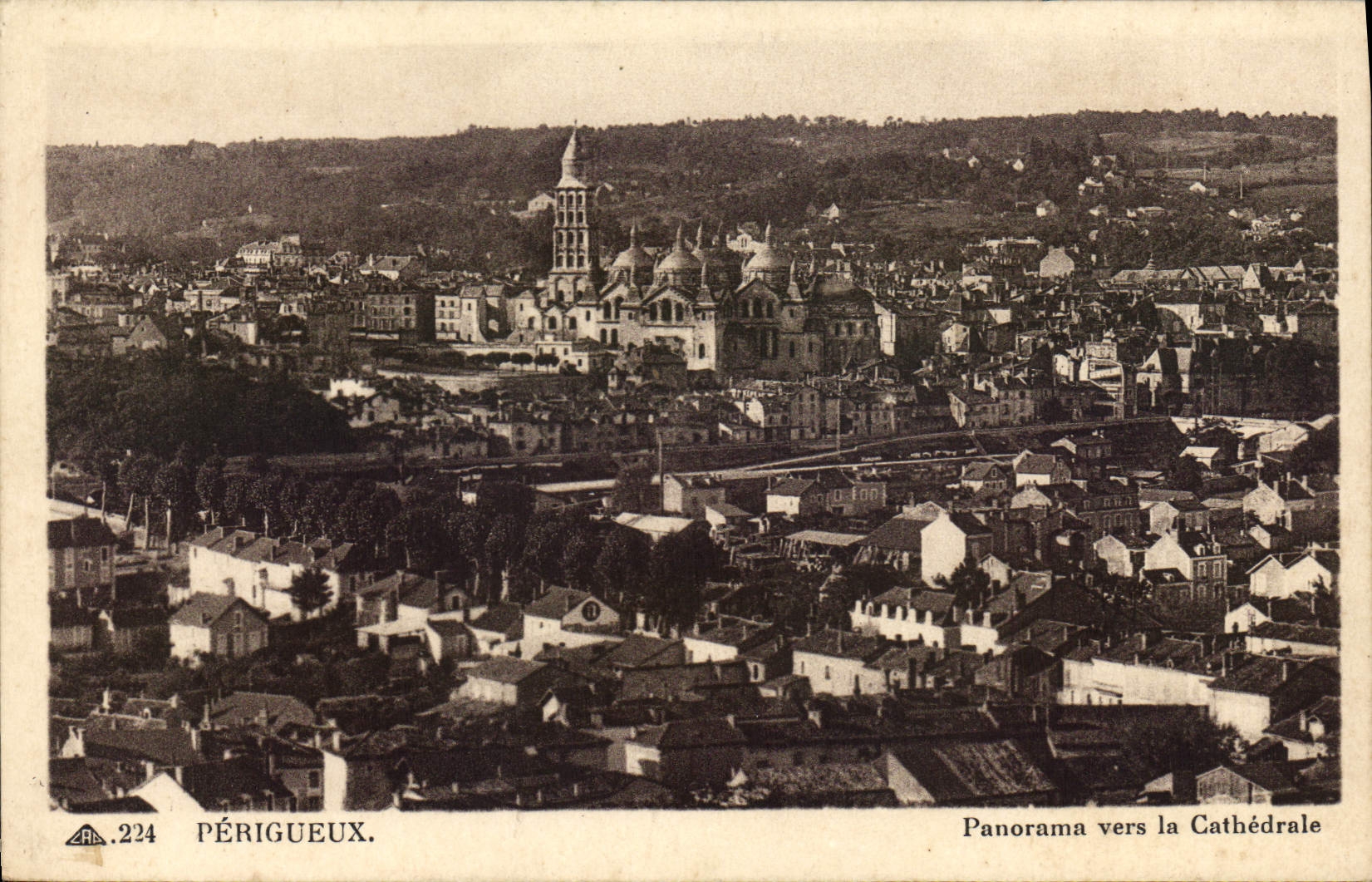 CPA Periguex Panorama Vers La Cathedrale