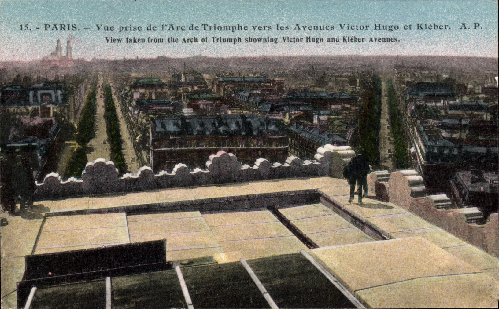 CPA Paris Vue Prise De I'Arc De Triomphe Vers Les avenues Victor Hugo et Kleber