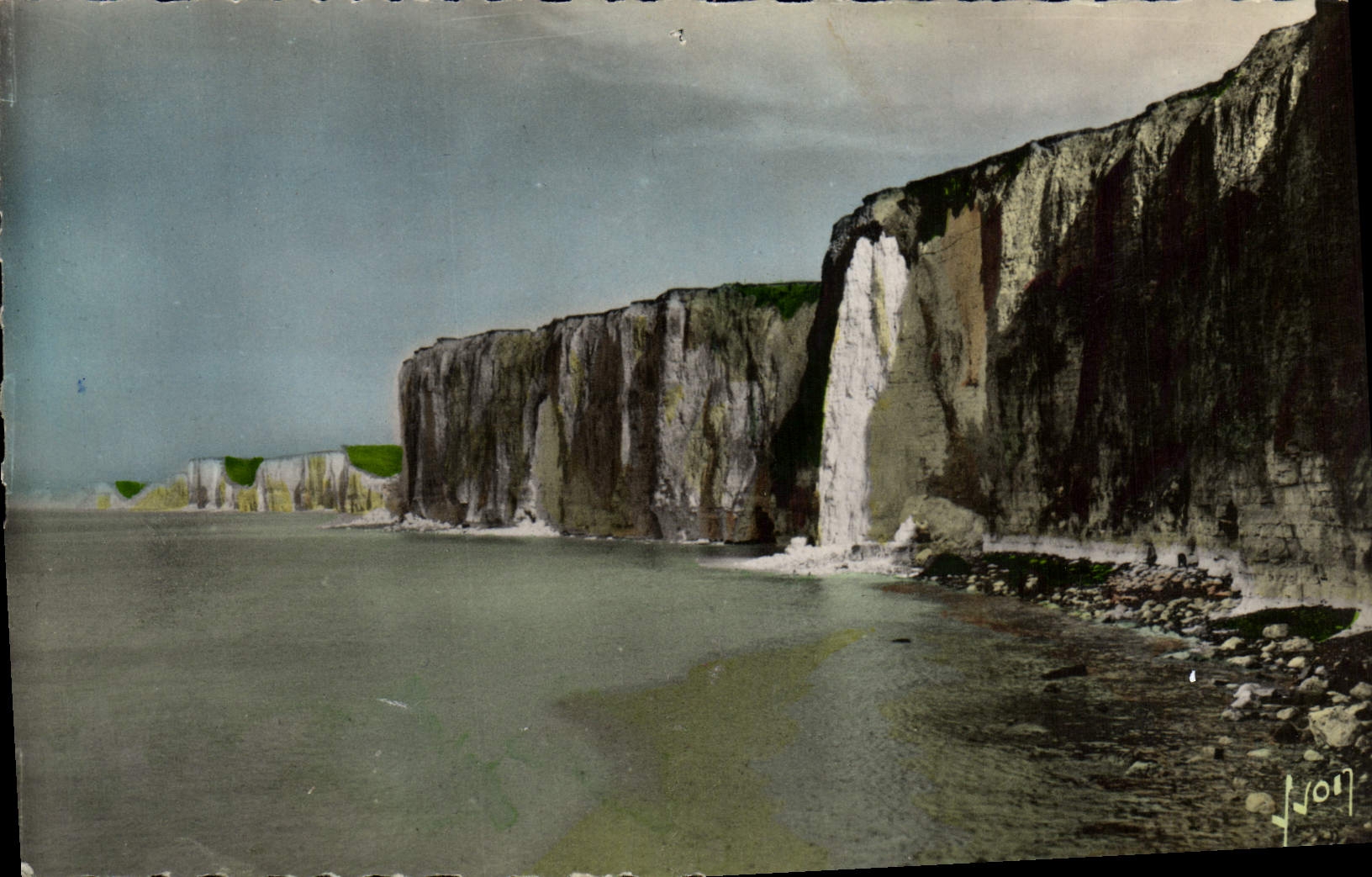 POSTAL MODERNA Dieppe los acantilados tomados del embarcadero está