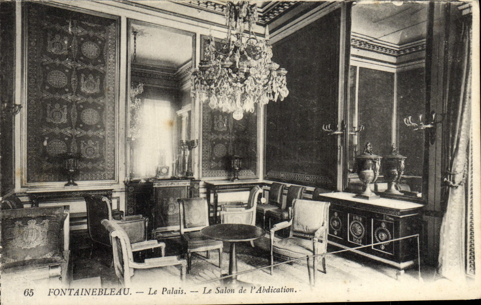 CPA Fontainebleau Le Palais Le Salon De I'Abdication