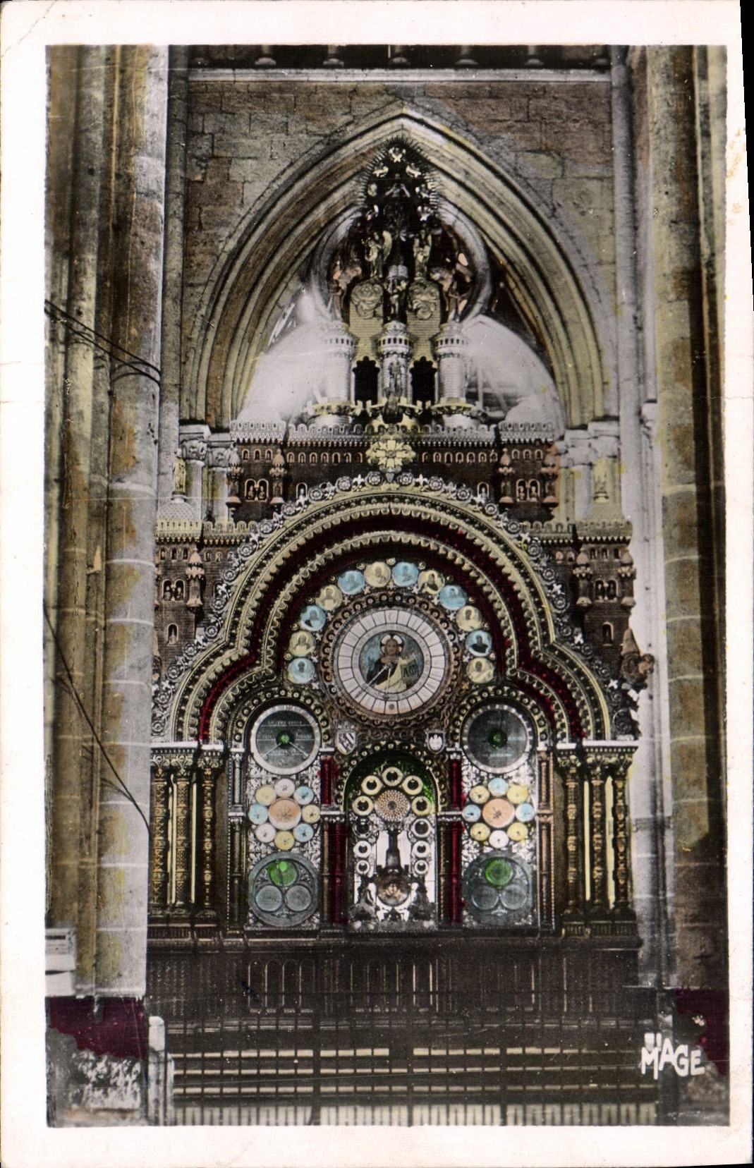 CPA Beauvais La cathedrale L'horloge astronomique