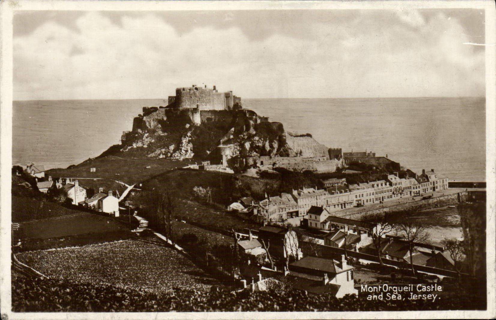VINTAGE POSTCARD Mount Pride castle and sea Jersey