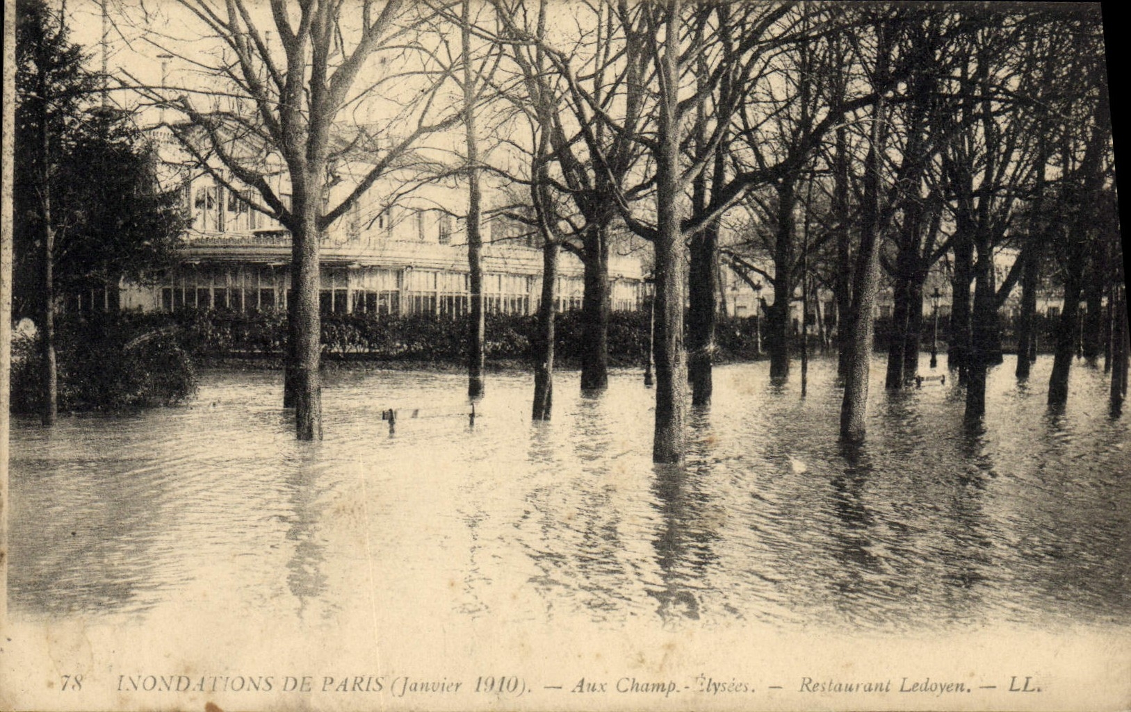 VINTAGE POSTCARD Paris Floods January 1910 Champs Elysées Restoring Ledoyen