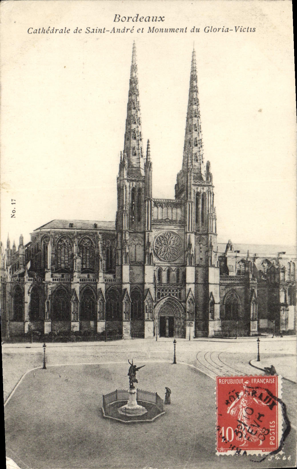 CPA Bordeaux Cathedrale de Saint Andre et Monument du Gloria Victis