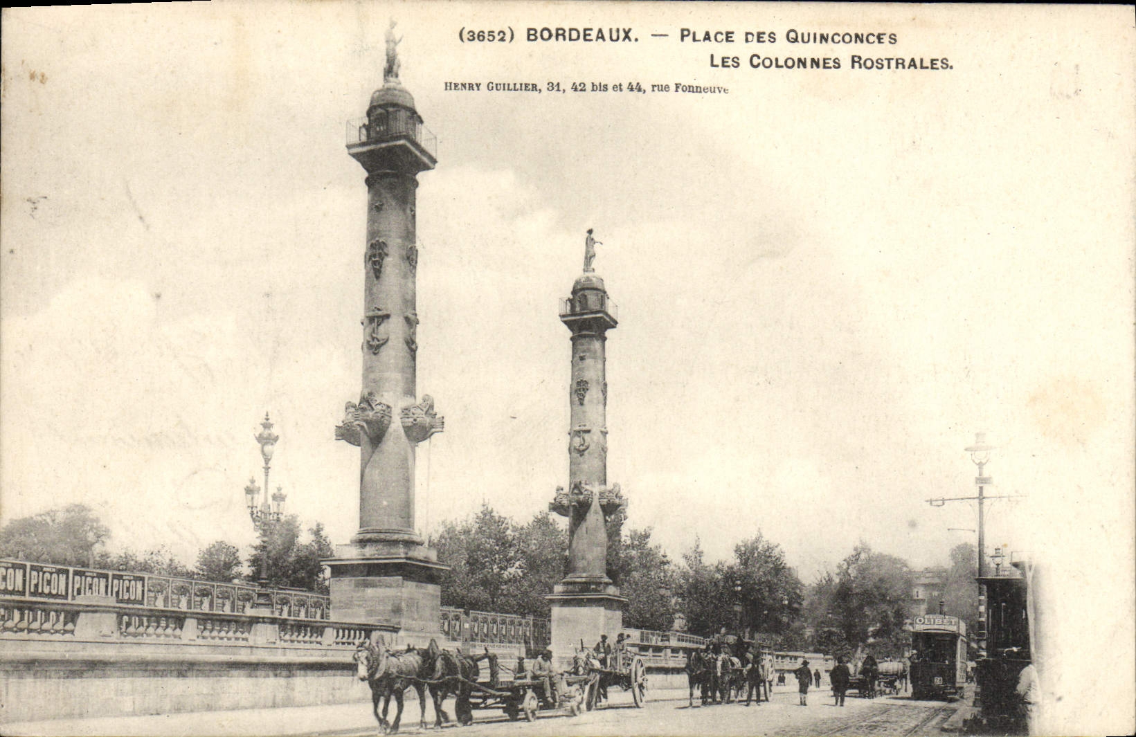 CPA Bordeaux Place Des Quinconces Les colonnes rostrales 
