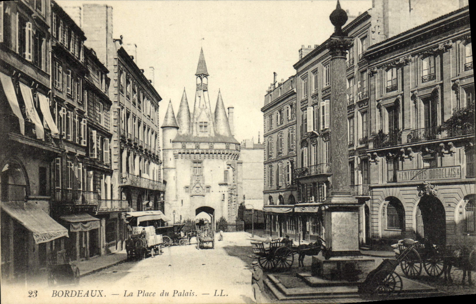VINTAGE POSTCARD Bordeaux the Place of the Palate