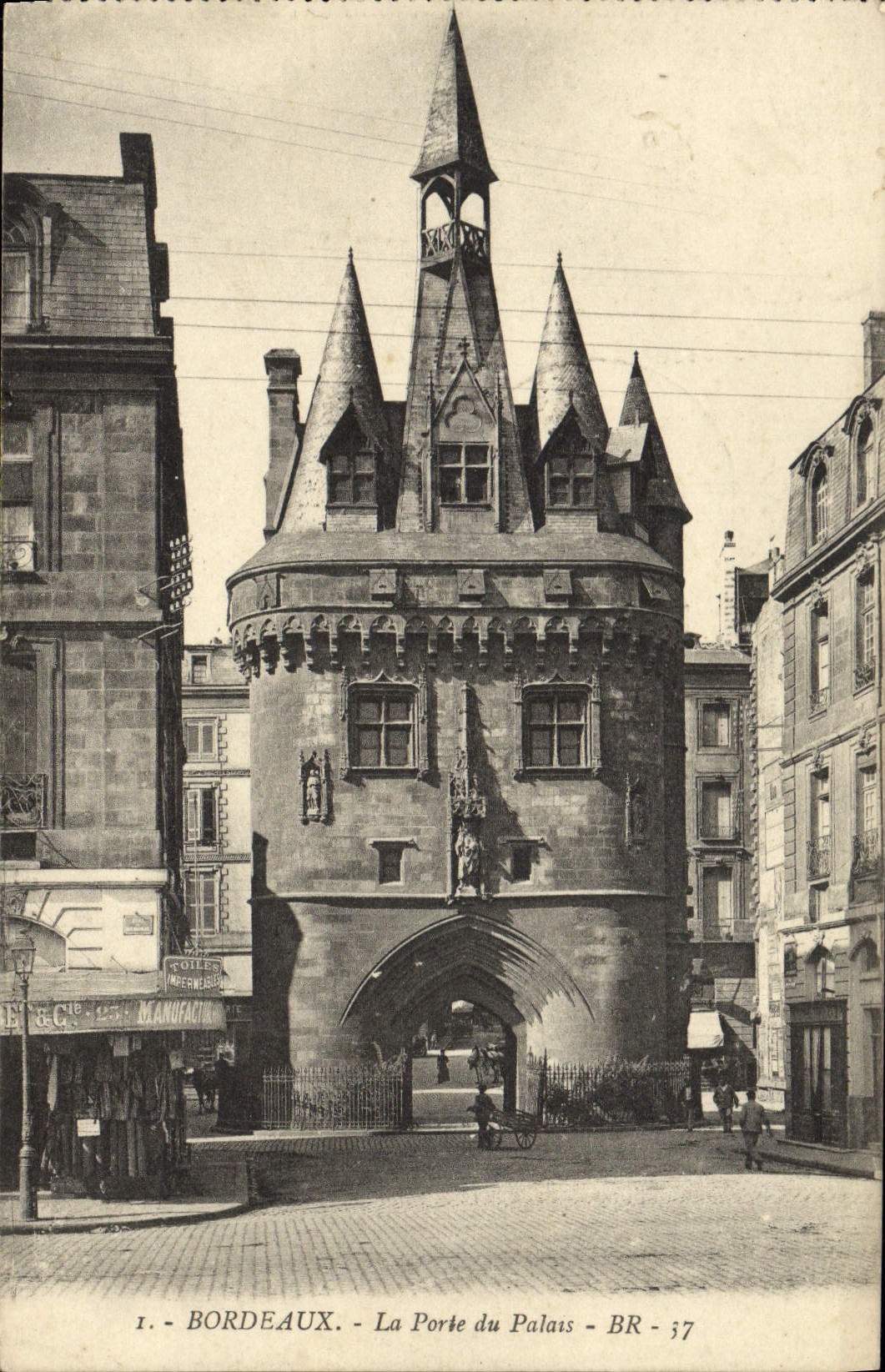 CPA Bordeaux La Porte du Palais 