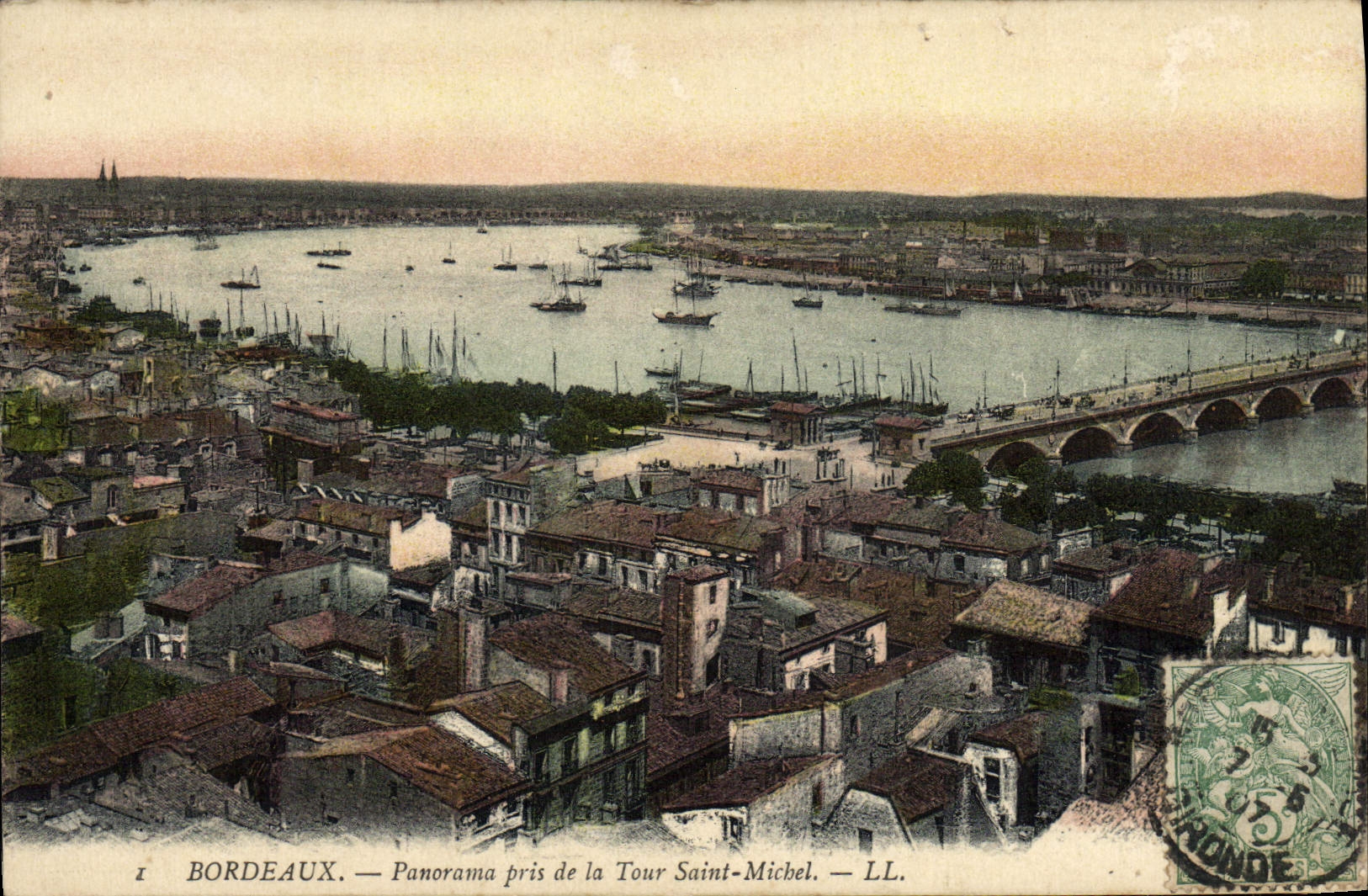 CPA Bordeaux Panorama Pris de la Tour Saint Michel
