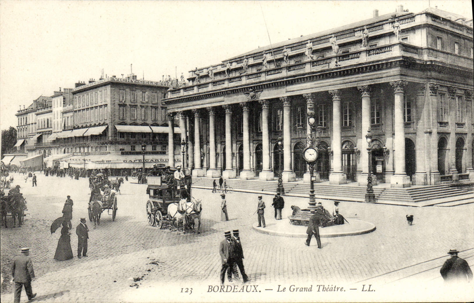 CPA Bordeaux La Grand Theatre