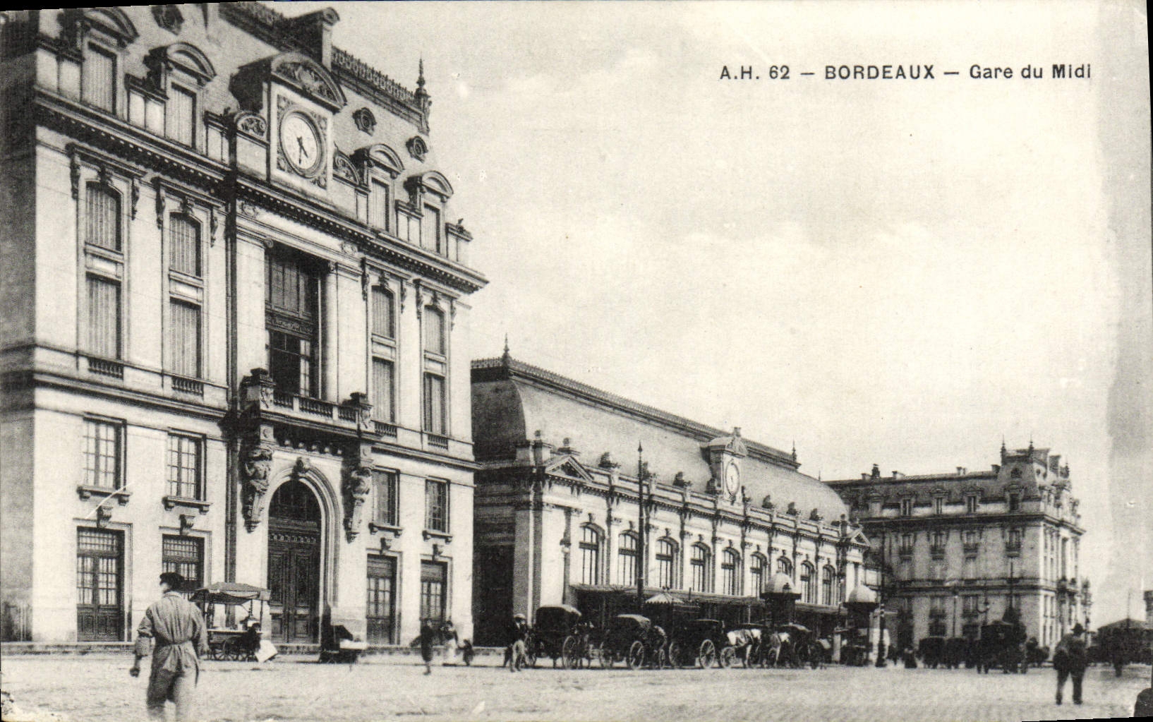 VINTAGE POSTCARD Bordeaux Parks South