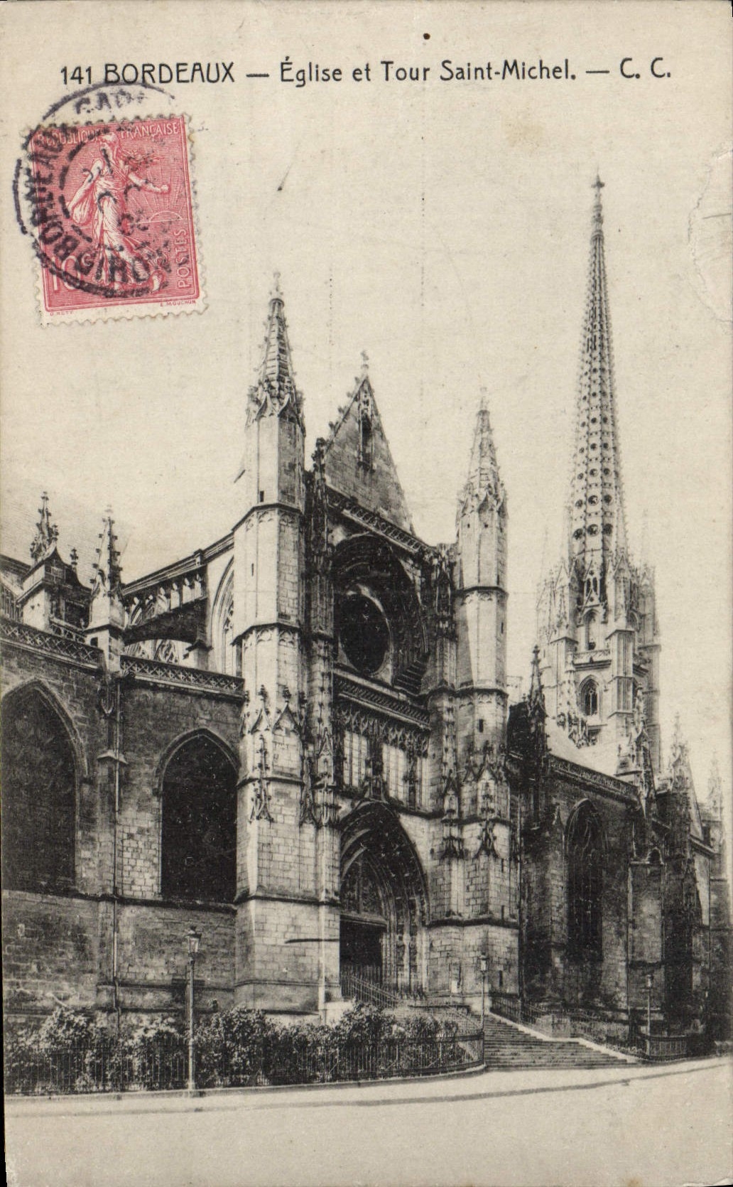 VINTAGE POSTCARD Bordeaux Church and Turn Saint Michel