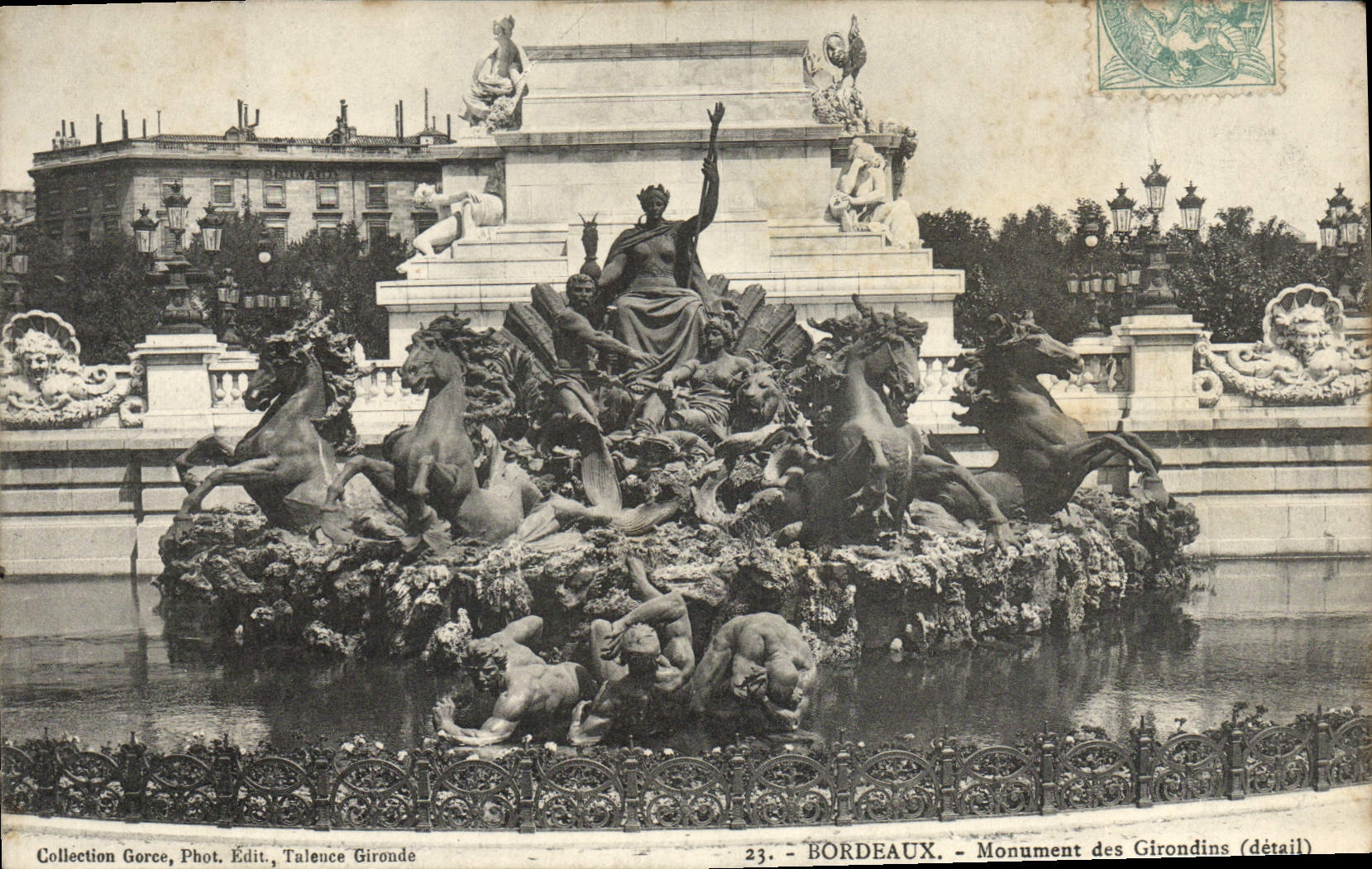 CPA Bordeaux Monument des Girondins