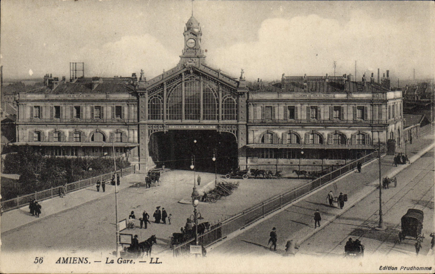 VINTAGE POSTCARD Amiens Train station