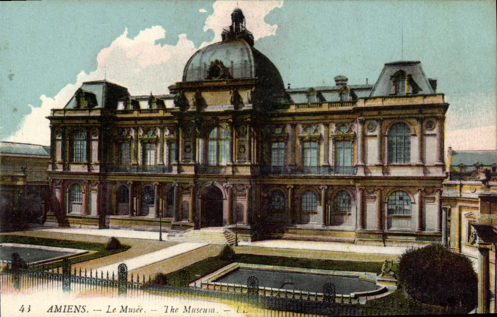 CPA Amiens Le Musee 