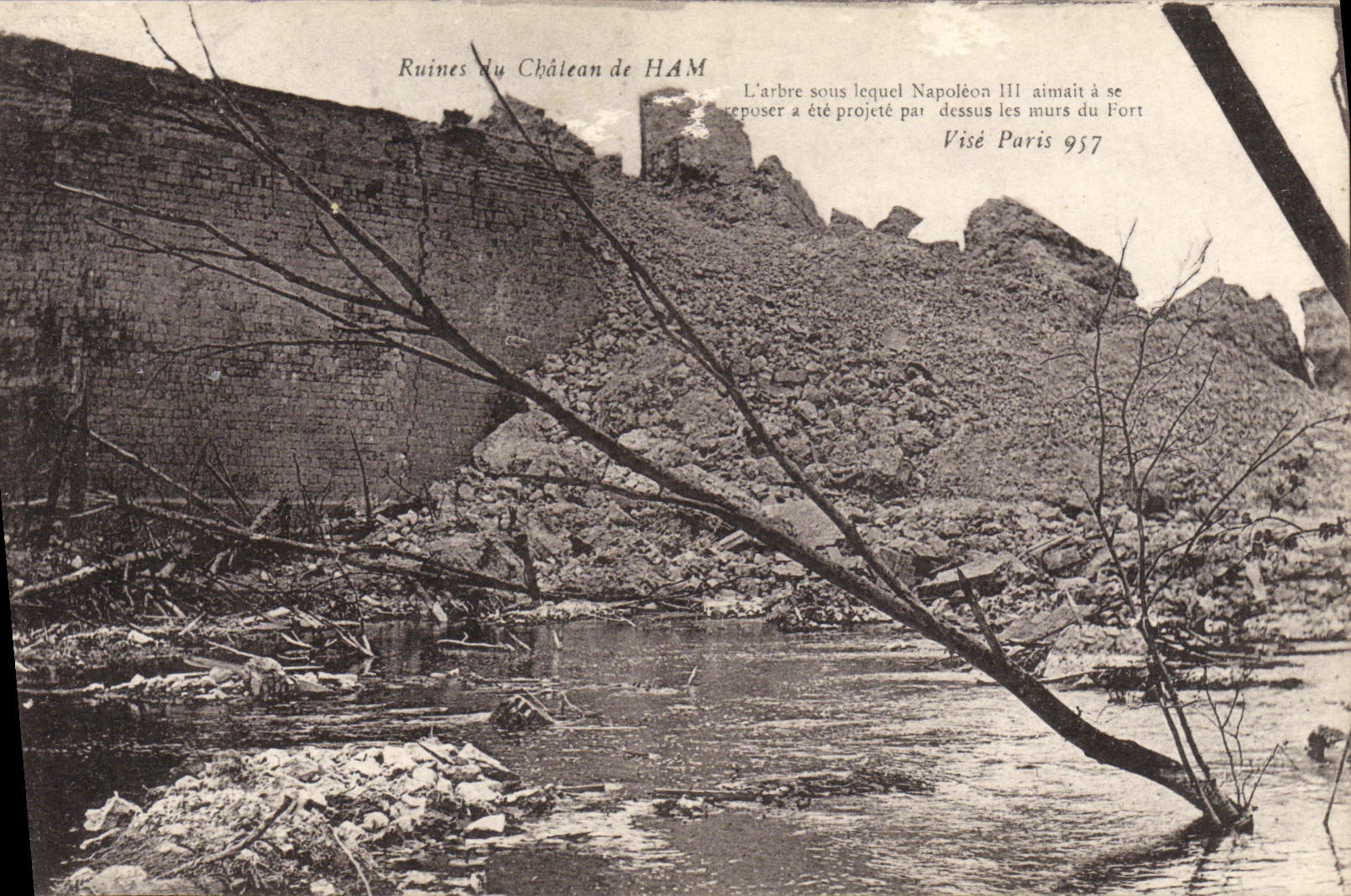 VINTAGE POSTCARD Ruins of the Castle of Ham