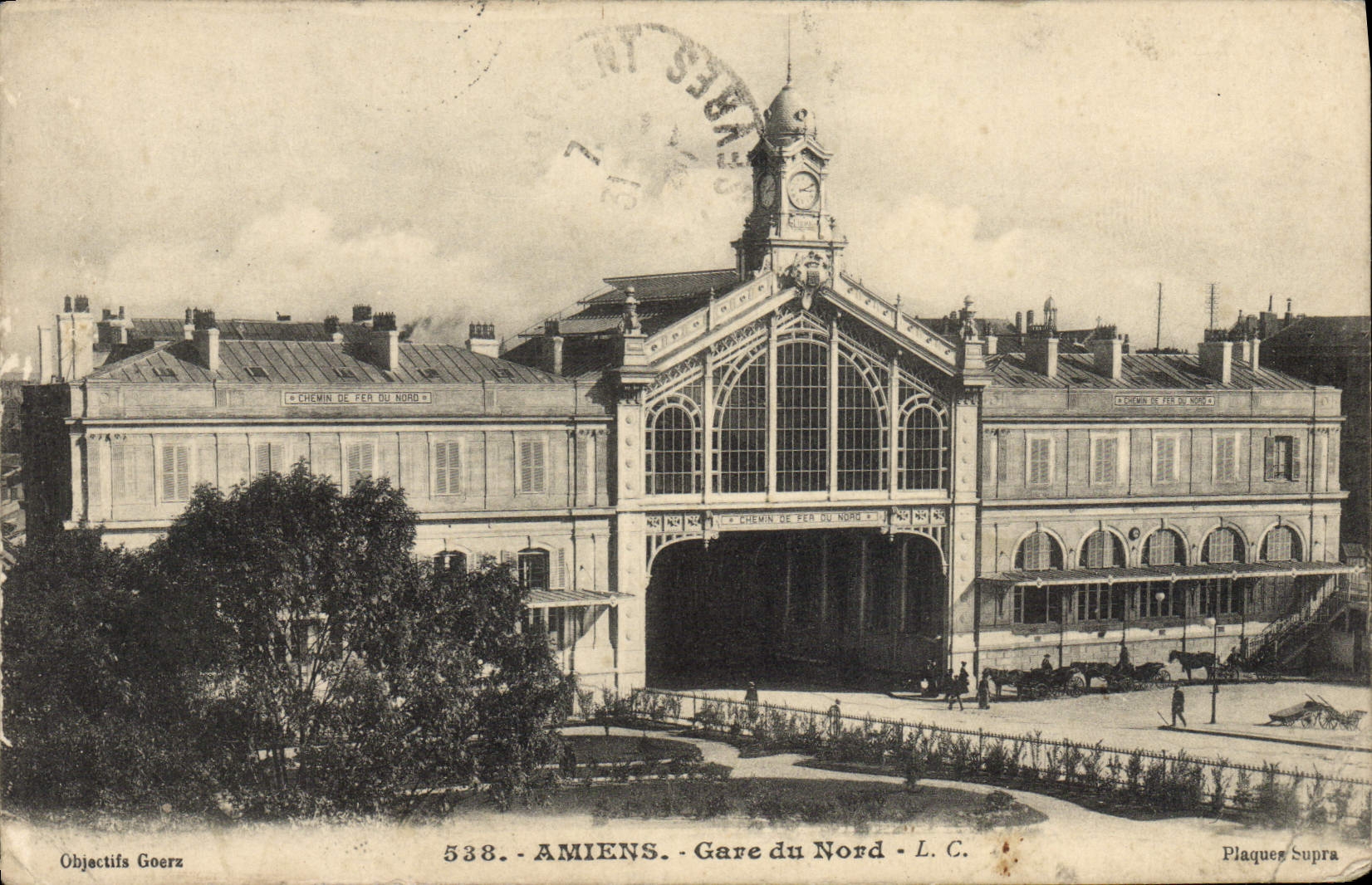 VINTAGE POSTCARD Amiens Parks North