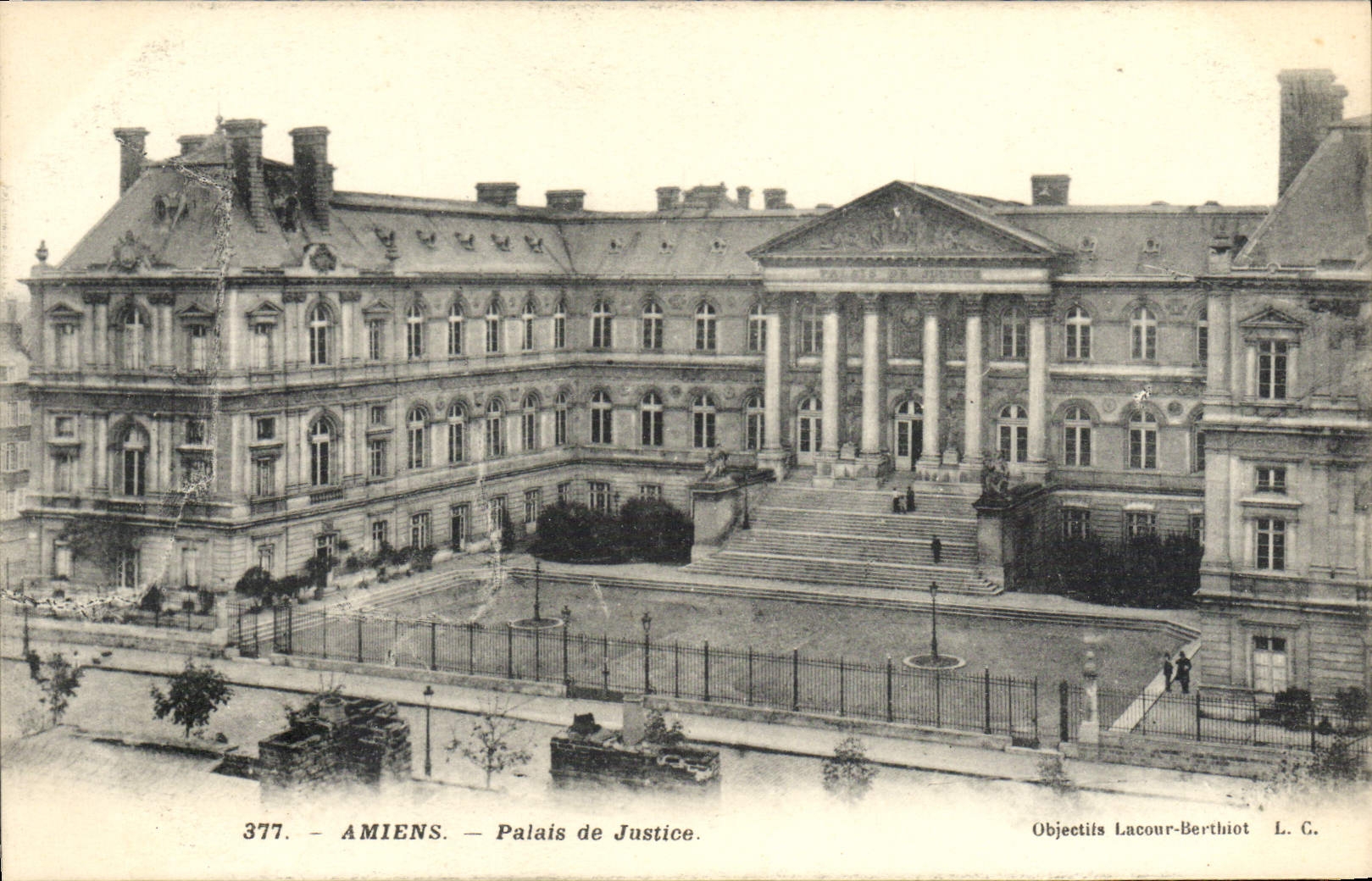 CPA Amiens Palais de Justice 