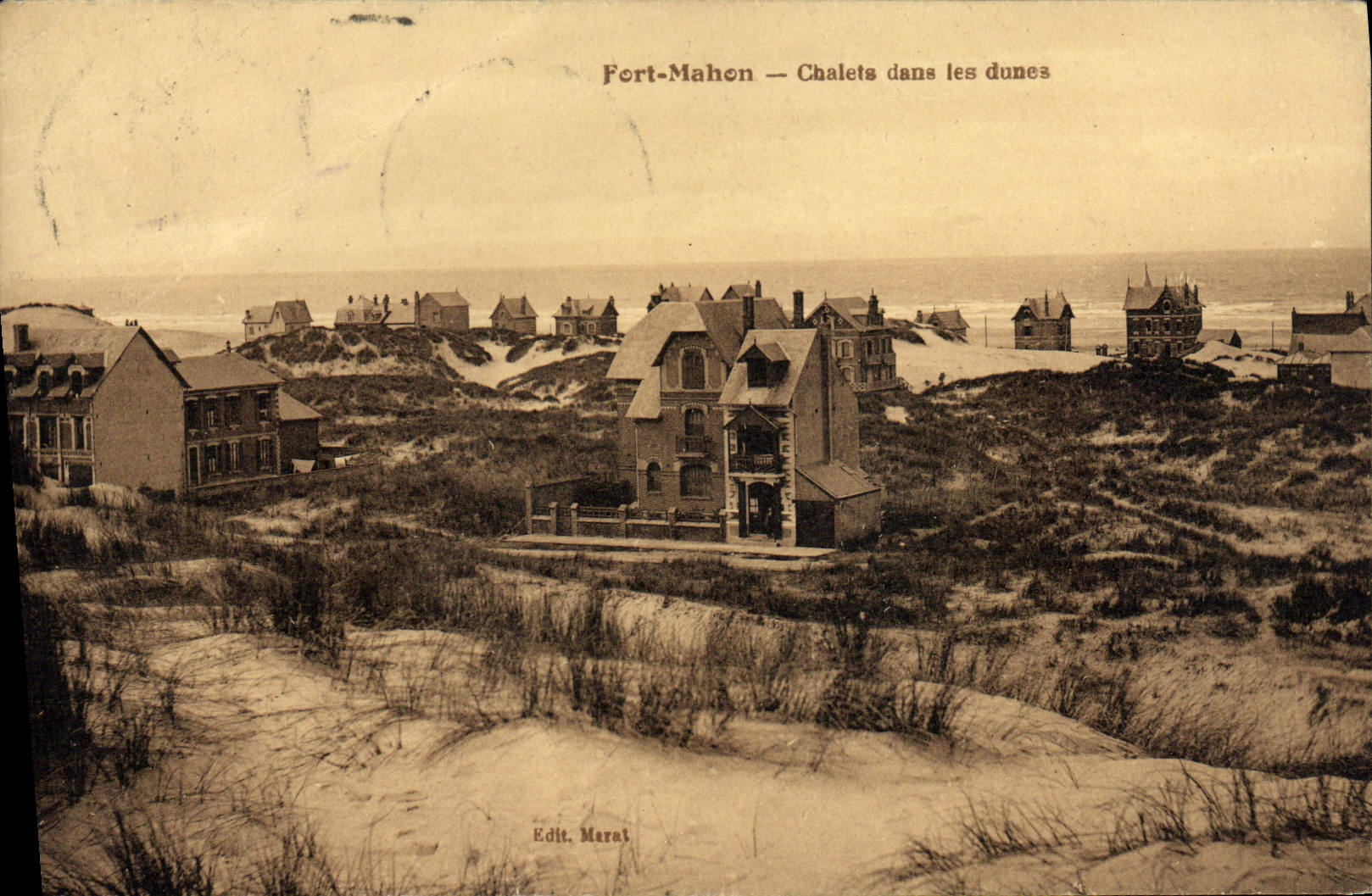 VINTAGE POSTCARD Strong Mahon Country cottages in the Dunes