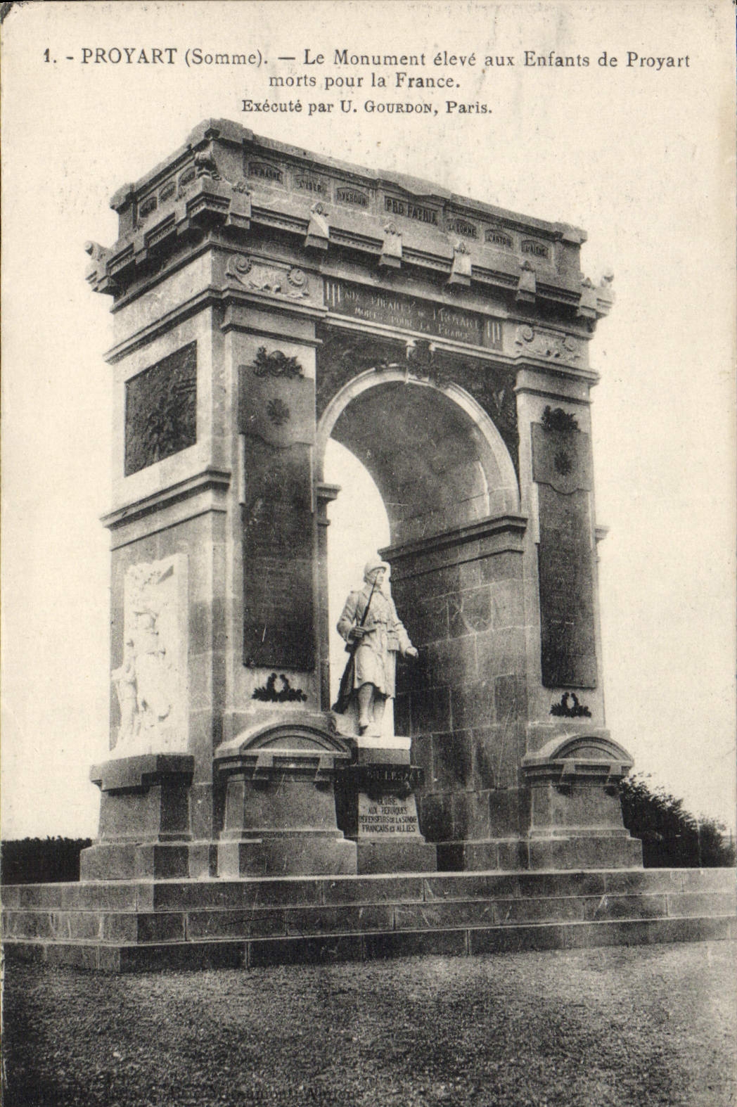 VINTAGE POSTCARD Proyart the Monument raised with the Children of Proyart died for Militaria France