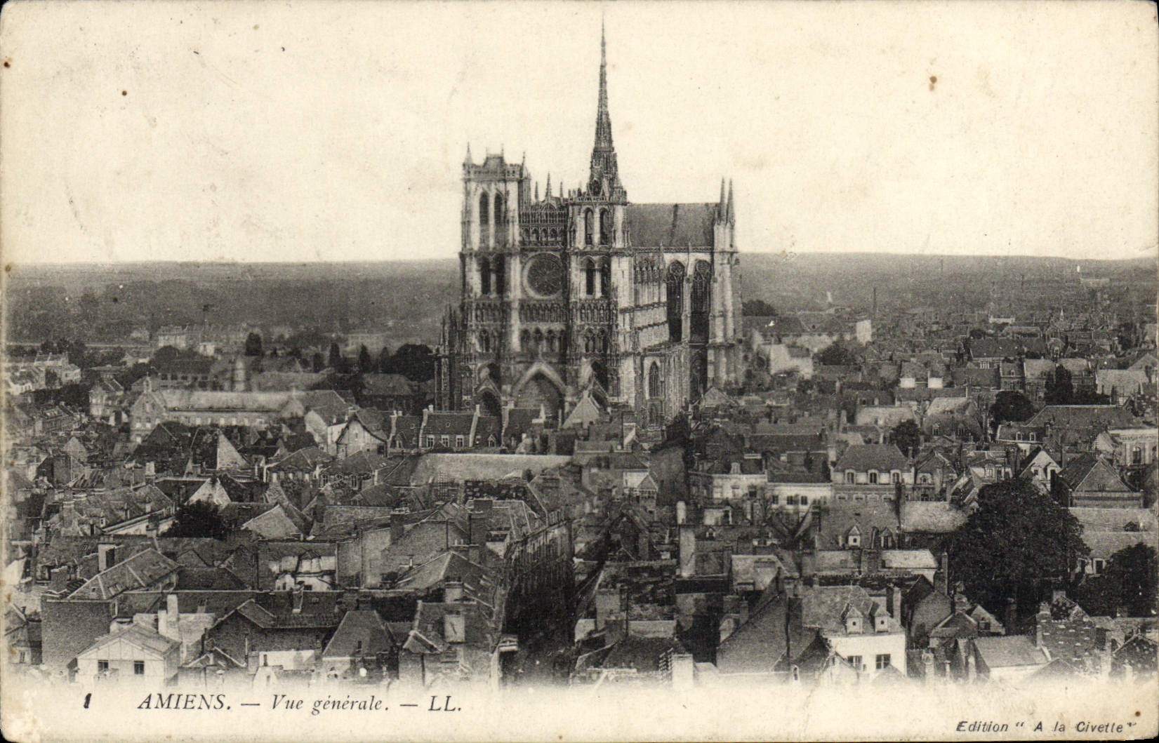 CPA Amiens Vue Generale 