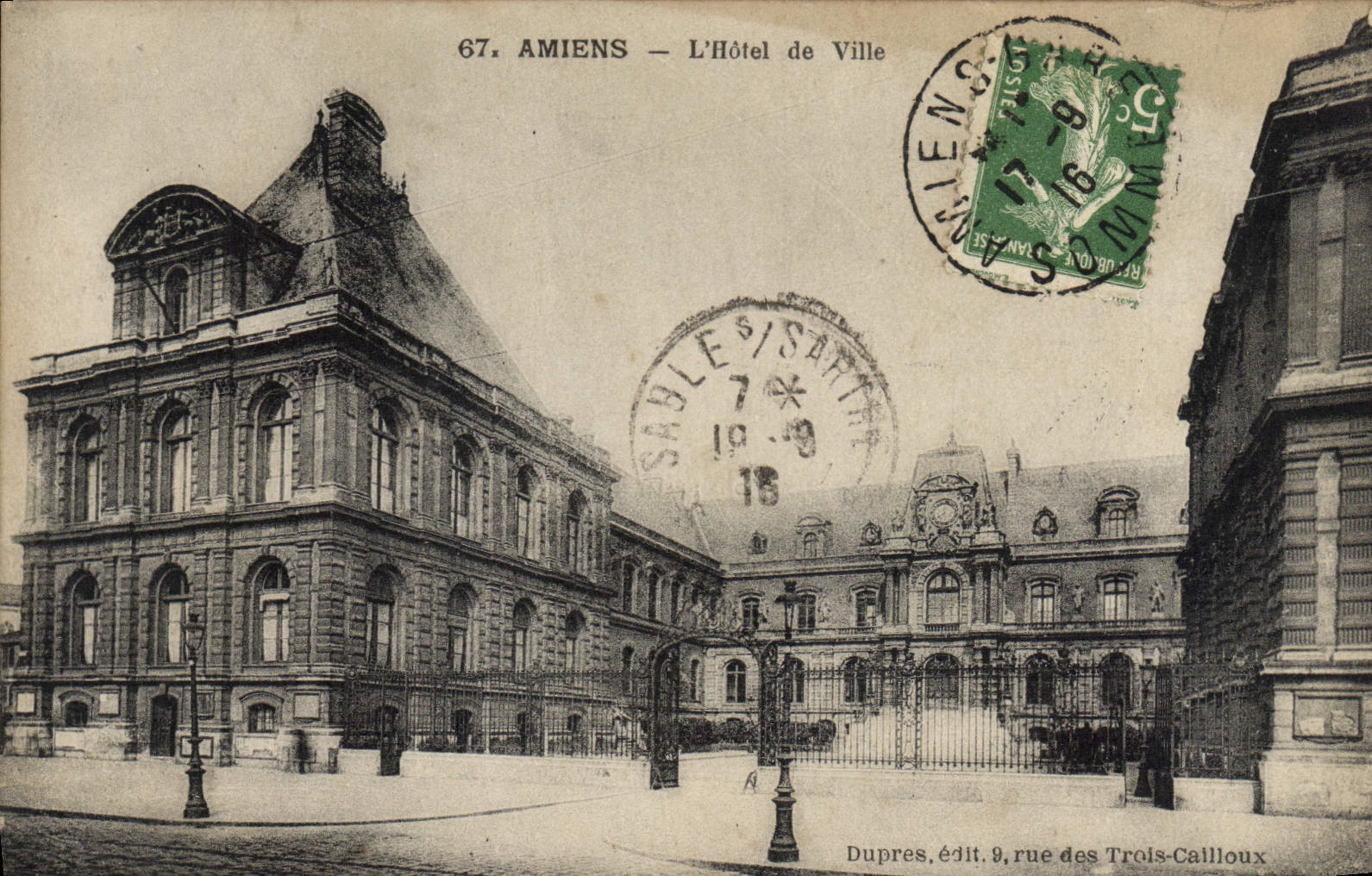 CPA Amiens L'Hotel de Ville 